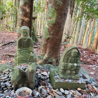 こちらが本物の牛馬王子像。