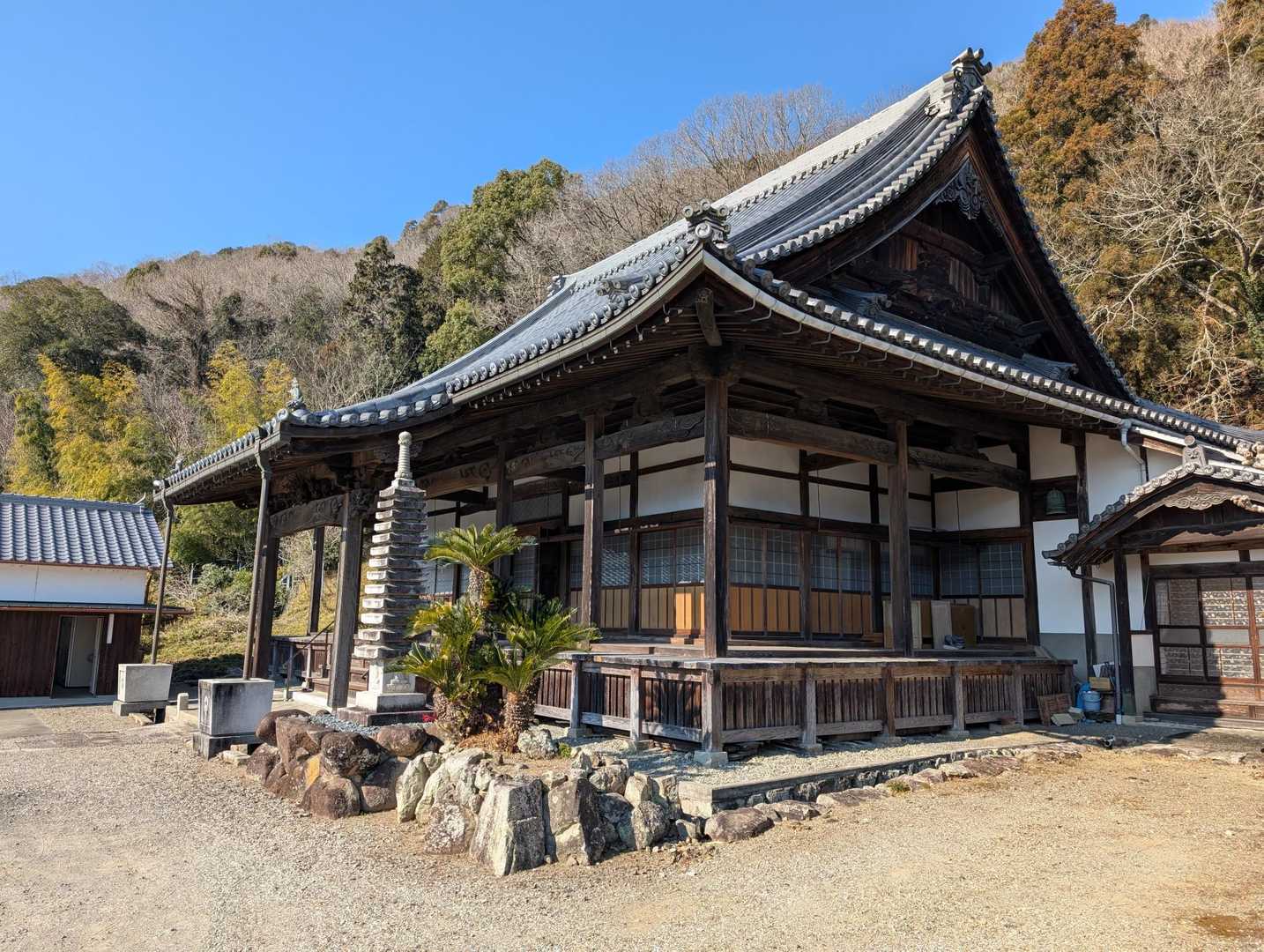 道すがら淨泉寺を見学😙