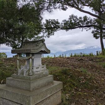 とりあえずの一座犬甘城山🙌
松本駅まで戻り
電車で茅野駅へ💨