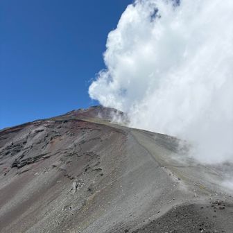 宝永山への尾根