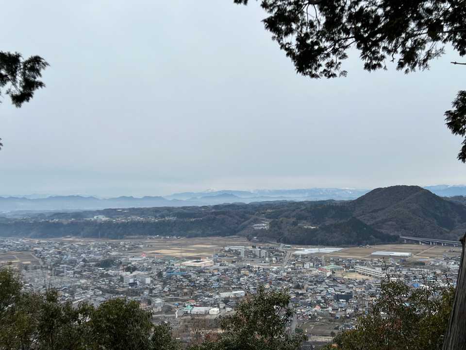 米田富士⛰到着〜🐈

日本昔ばなし感🐉
山友いまだ理解できず😂