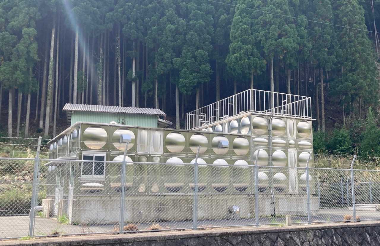 ステンレスパネルタンク
ピカピカ✨