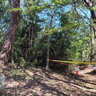 矢田寺方面、がけ崩れのため通行止め