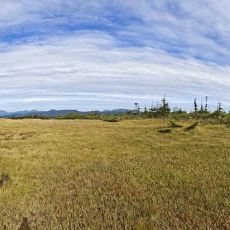 至仏山と燧ヶ岳をパノラマで