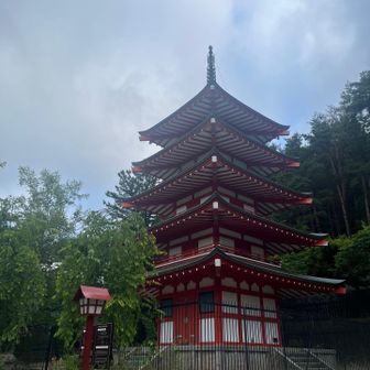 外国人は五重塔がお墓ってこと知っているのか気になるスポット
戦没者への忠霊塔です