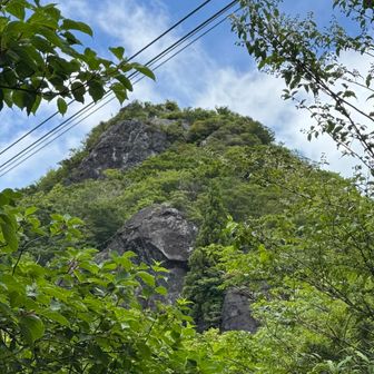 女体山、まだ遠い