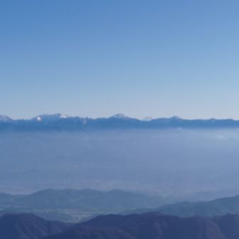 南アルプス。恵那山から見る塩見岳がカッコいい。あっ、この写真には写ってません(⁠✷⁠‿⁠✷⁠)