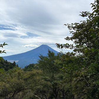 休憩しながらの富士山🗻