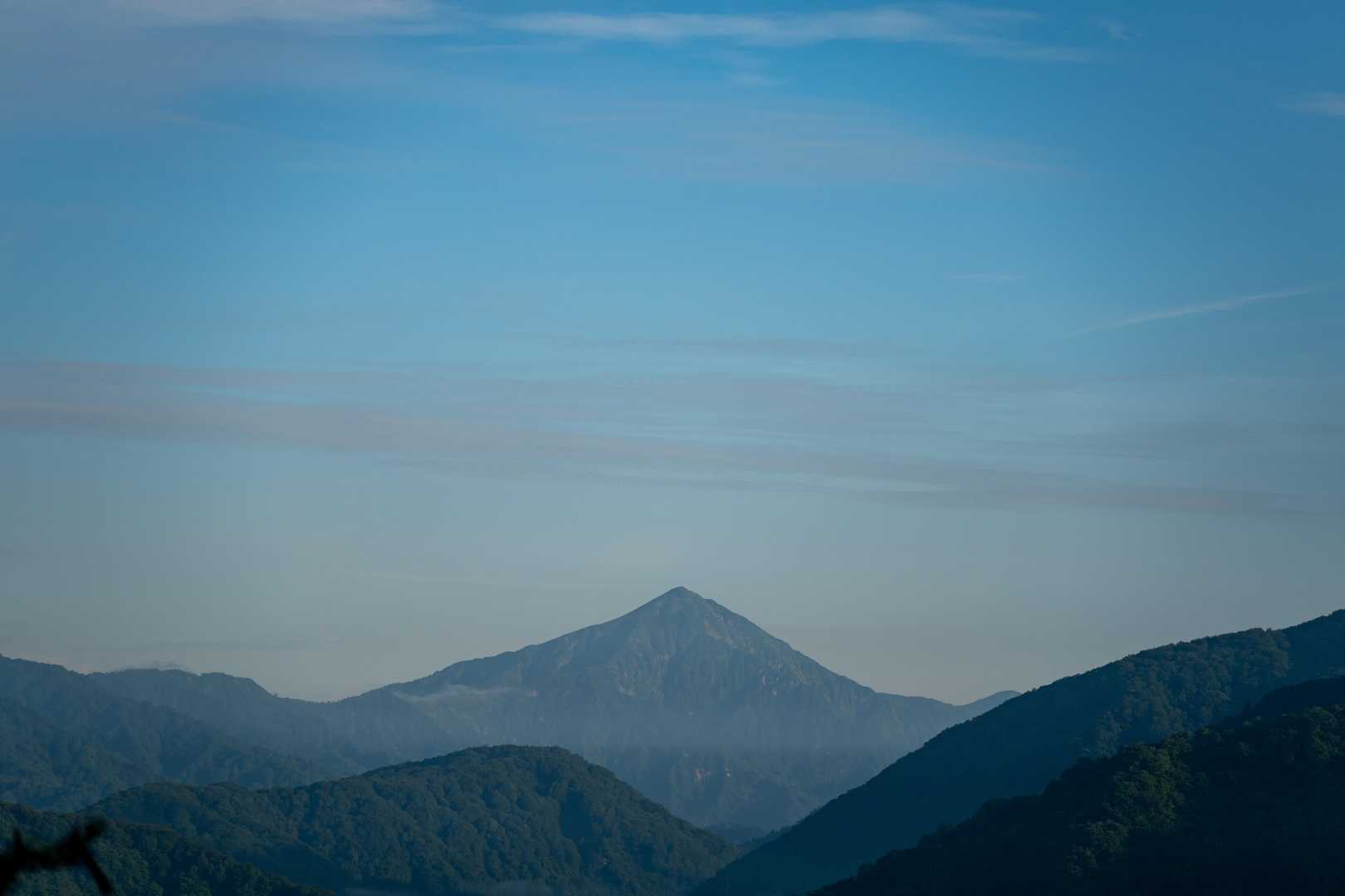やっぱり、登るよりも眺めて美しい山かも知れません。