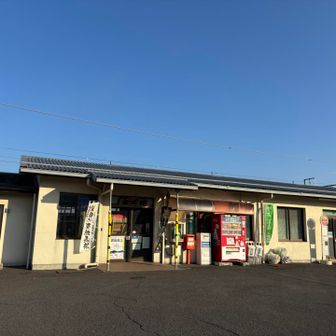 余呉駅駅舎
トイレをお借りしてスタートします