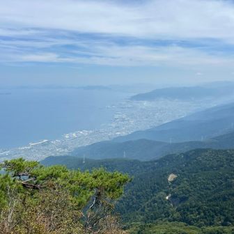 豊受山頂から少し下れば眺望ありました✨
