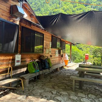 中房登山口に戻ってきました。せっかくなのでこの後、温泉に入って汗を流しました（貸し切り状態でした）♨️おつかれYAMAP🗻