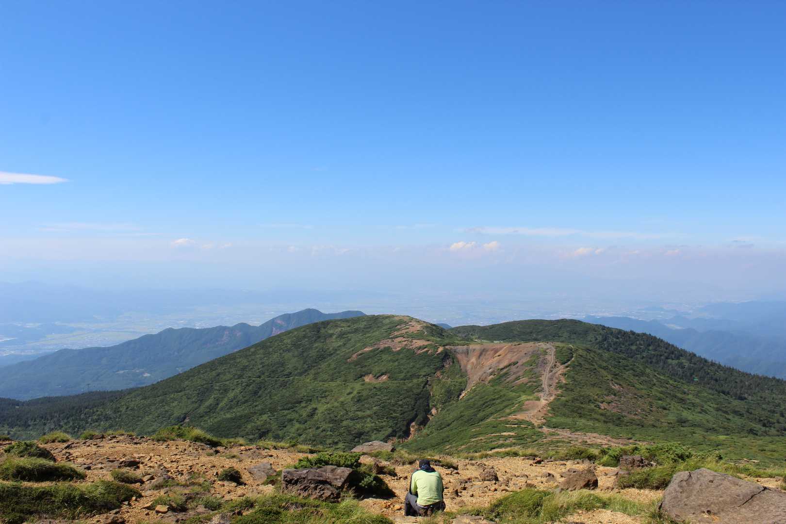 熊野岳から地蔵山方面
あっちにも行きたかったケド、今日はここまでですね。また今度😁