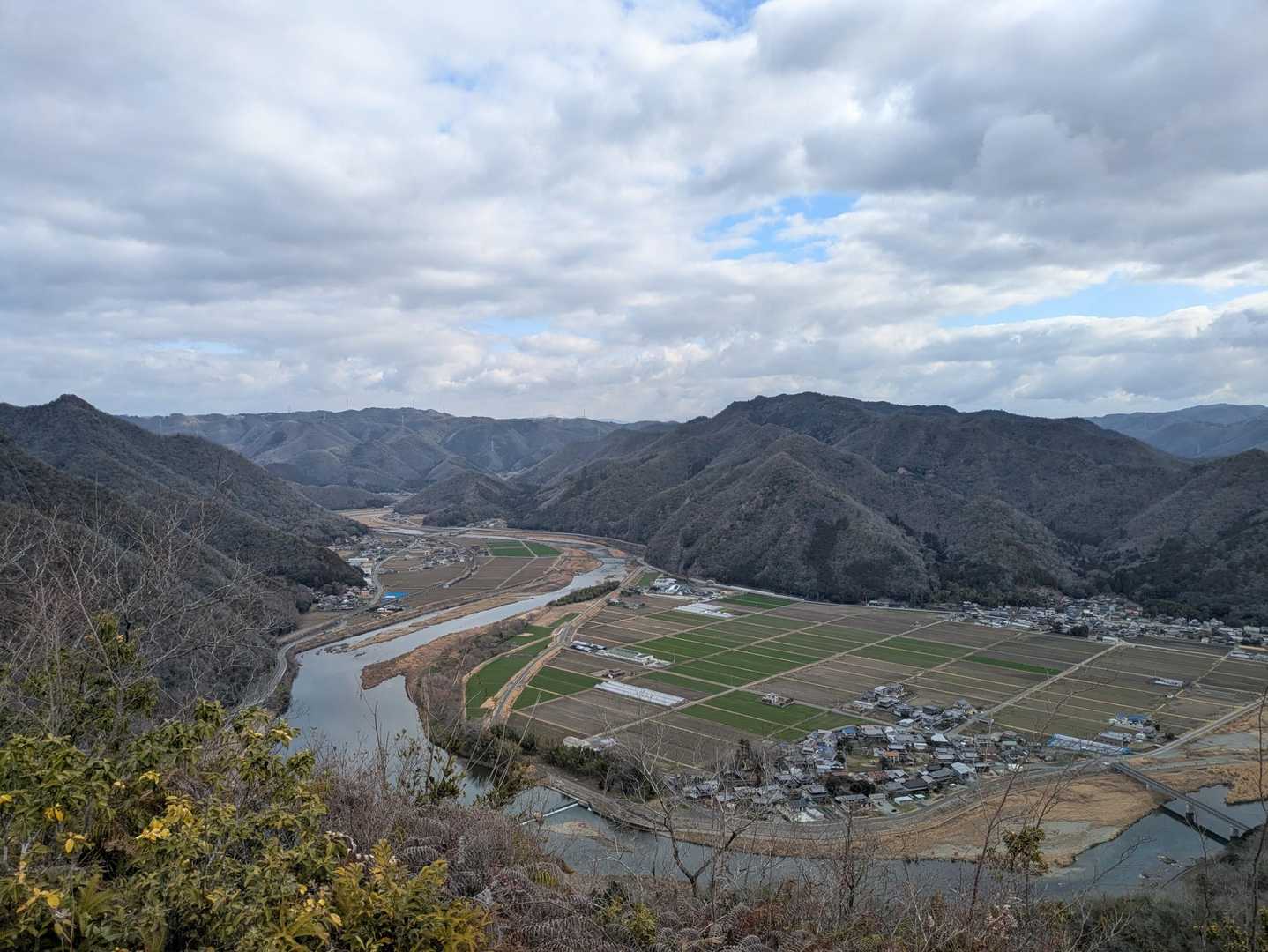 上郡駅-羽山-大鳥山-鳳張峠-鳳凰山-岩木山-生駒山 周回コースの写真