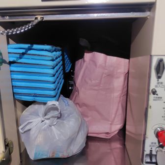 翌朝。コインロッカーに荷物詰めて出発