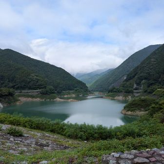 有馬ダムからの名栗湖