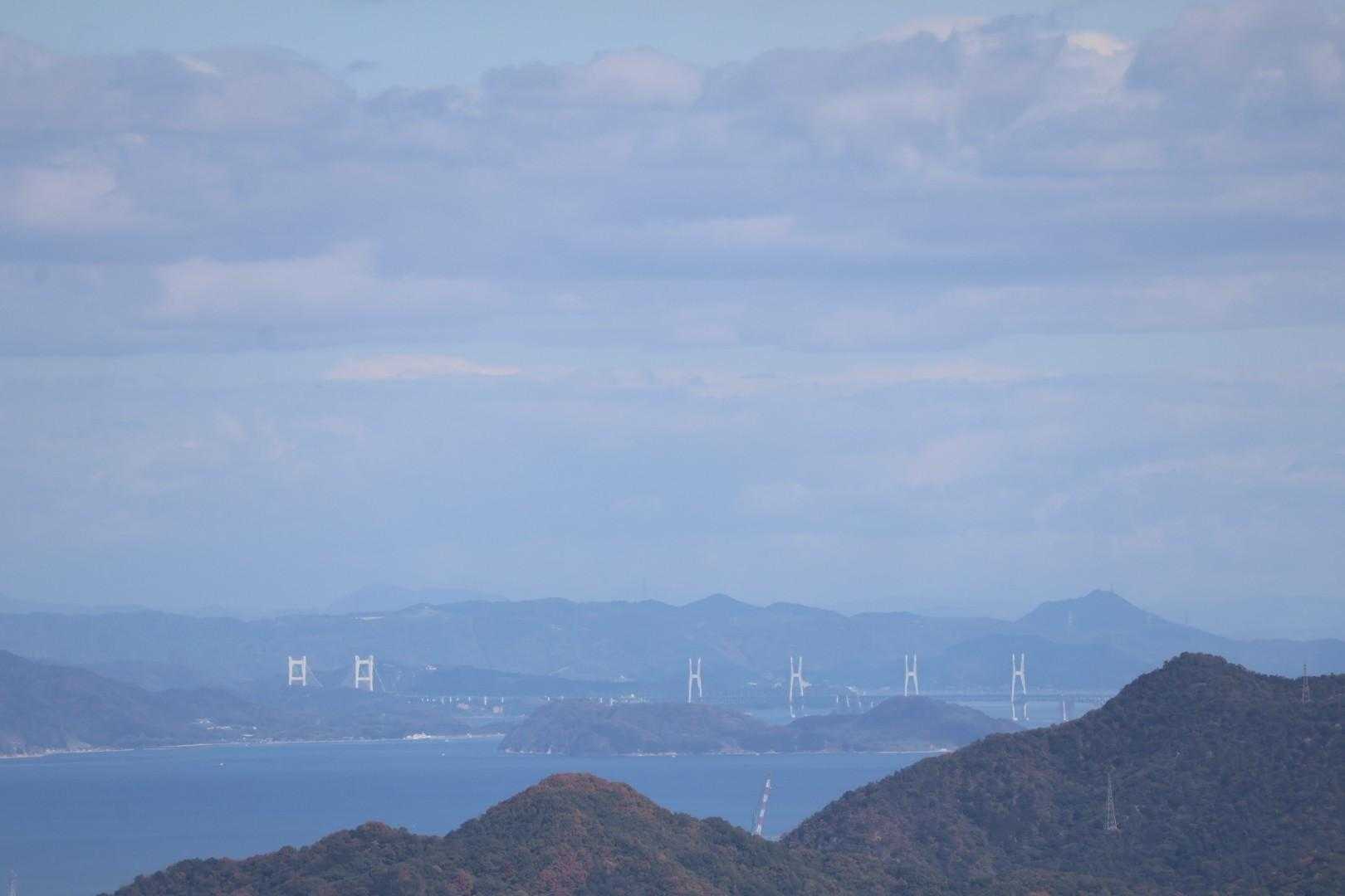 瀬戸大橋も遠くに🌁