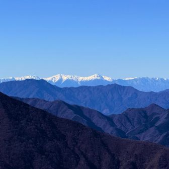 袖平山を少し下った場所からの
南アルプスドーン💥