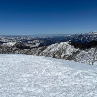 泊まりたい
笑
テント泊して
この景色を観ながら
優勝したい。