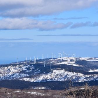 鳥海山・七高山・笙ヶ岳 鳥海高原と日本海