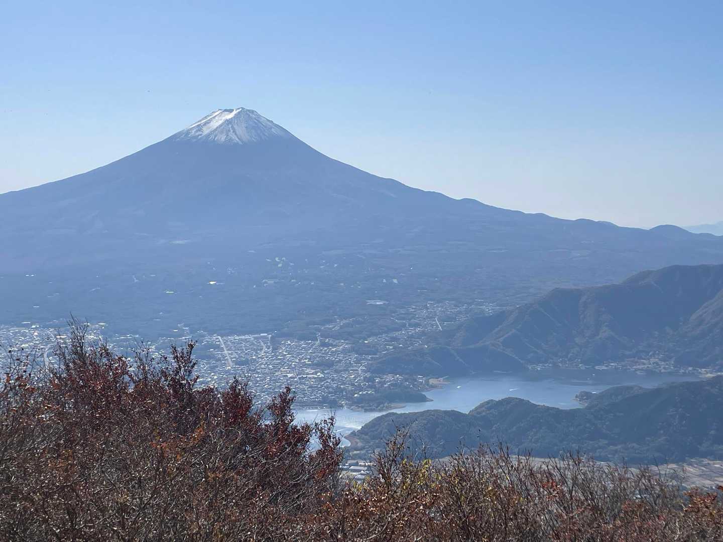 御坂山登山口-御坂峠-カネ山-御坂山-観音平山-旧御坂峠- 縦走コースの写真