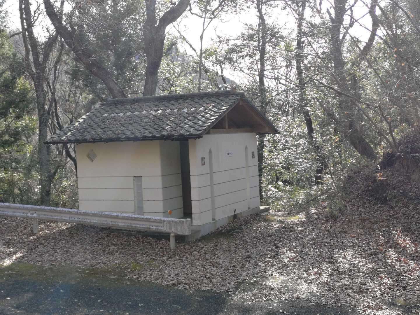 七曲登山道入口-月居観音堂-月居山 往復コースの写真