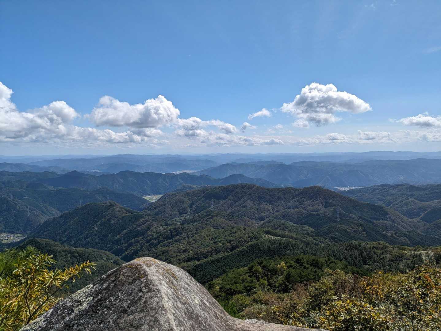 途中の岩場の眺望が良かった
