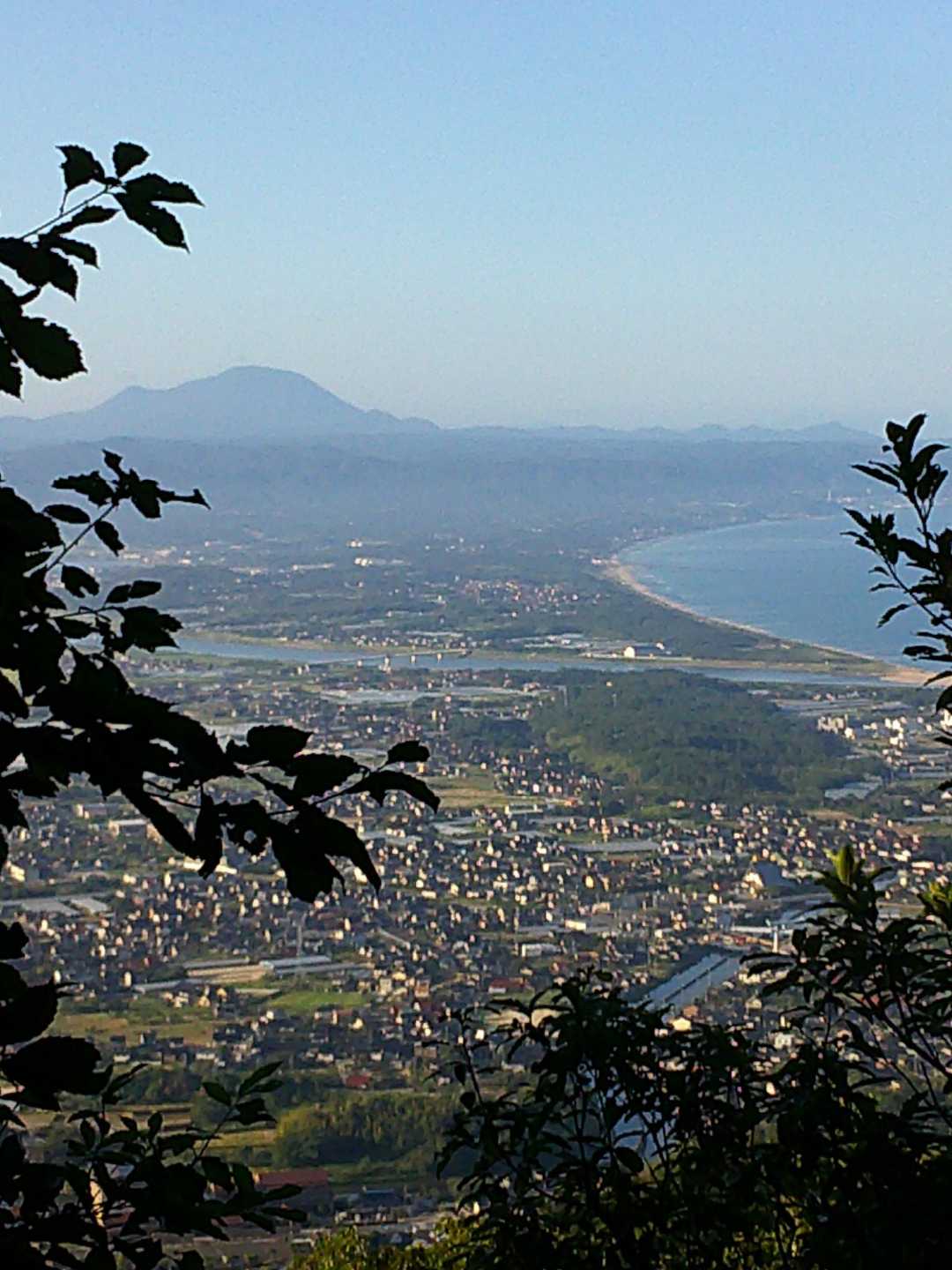 大社湾と三瓶山方面