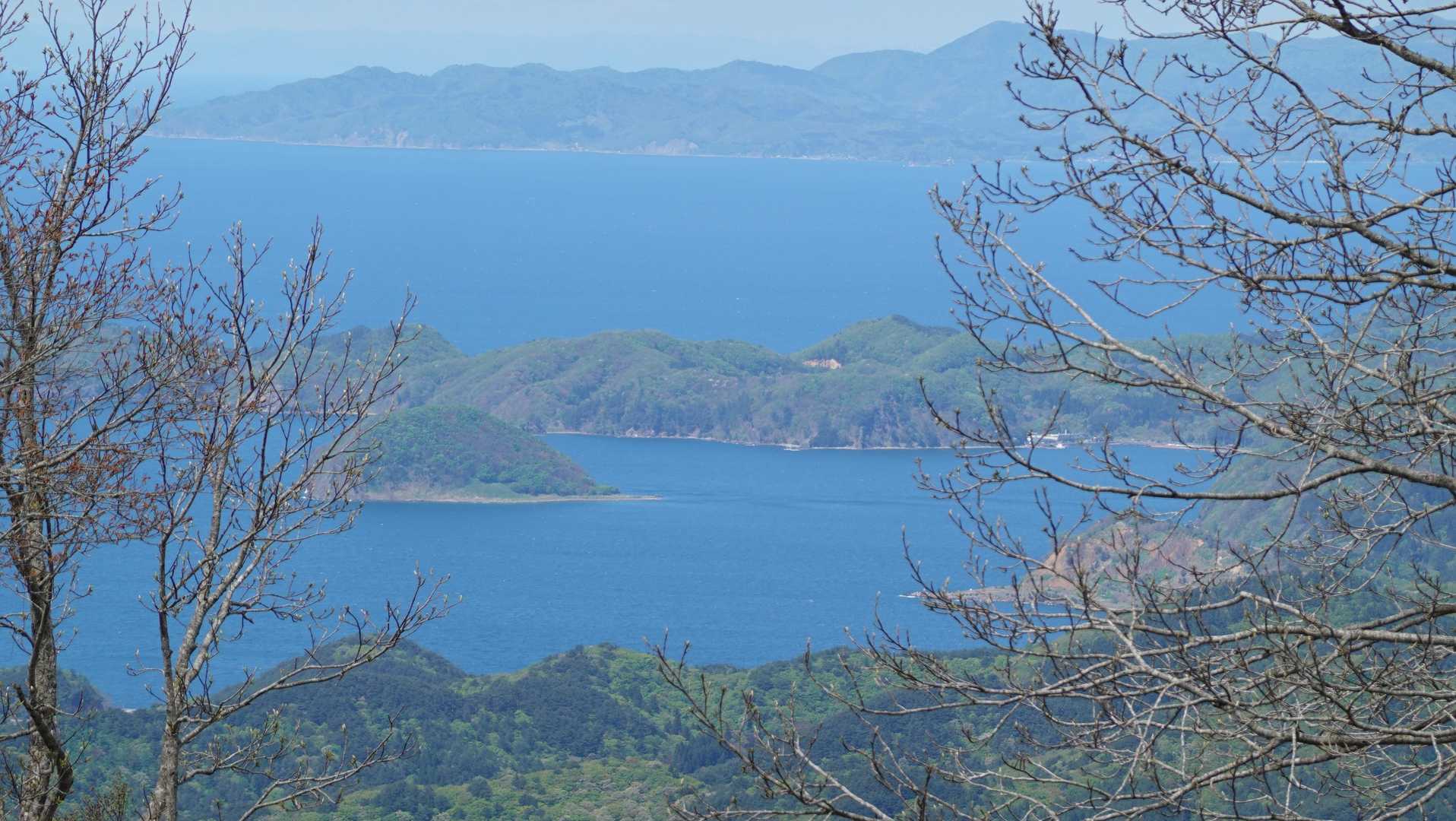 東岳展望所から望む
夏泊方面
