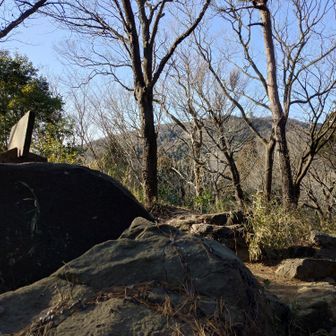 尖浅間山から見た宝篋山