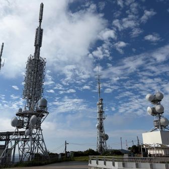 電波塔4天王
奥さんに聞いたところ、ここから北九州中に「成人式のときはド派手髪型andド派手衣装にする」という念波が送られていると残りと🗼