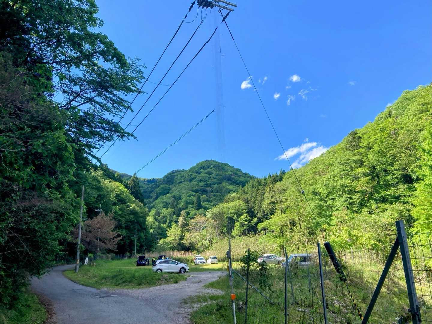 無事に駐車場🅿️に到着❢
ほとんど車🚗なかったです
今日は素晴らしいお天気☀に恵まれたくさんのお花を見れて楽しかったです🥰