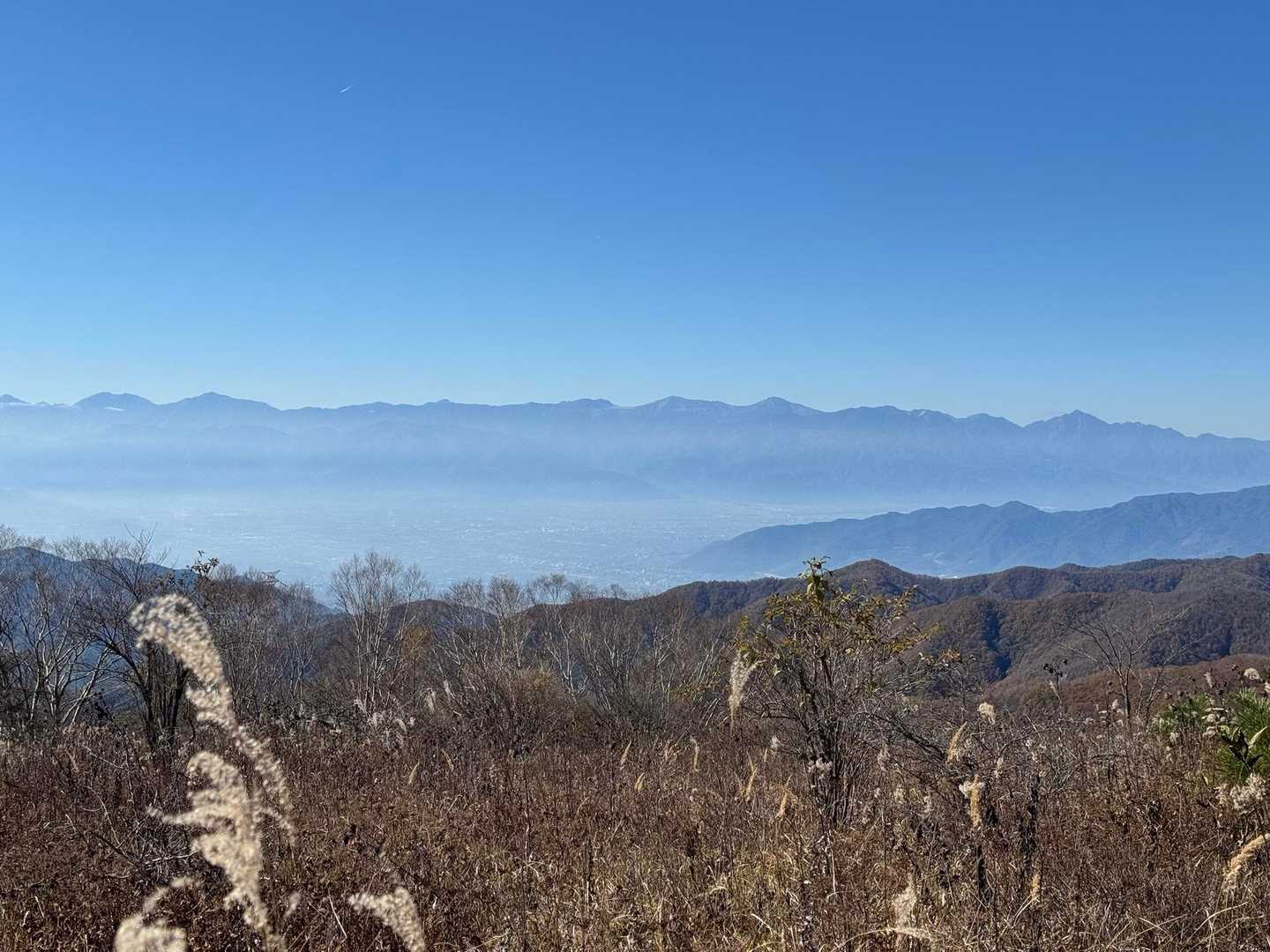 湯の沢峠-大蔵高丸-ハマイバ丸-米背負峠-大谷ヶ丸-コンド 縦走コースの写真
