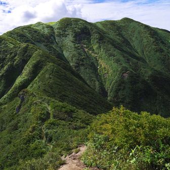 前朳差岳より望む朳差岳