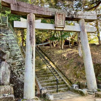 添田公園駐車場よりスタート
今日も沢山の登山者さんが行き交っています