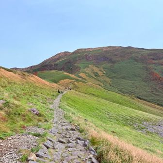 人いない隙に撮った月山へ続く登山道