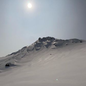 荒々しい山肌がカッコいい
