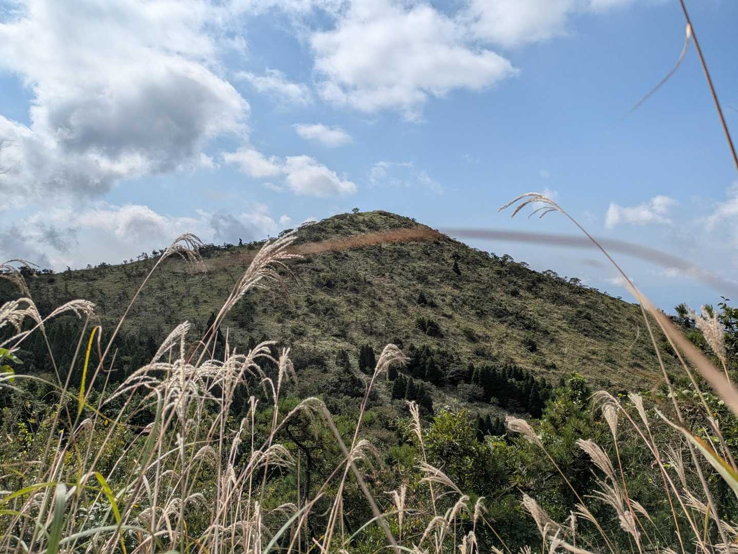 そして、雨山が見えてきた