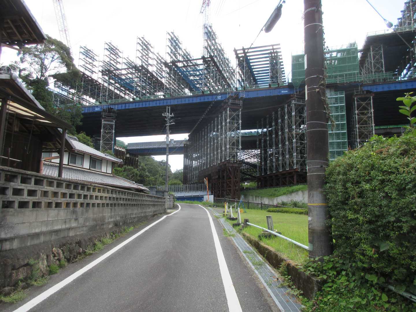 2年前は通行止めだったけど今は真っ直ぐ進めます。