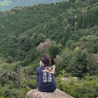まだ先に岩場あり、展望良し