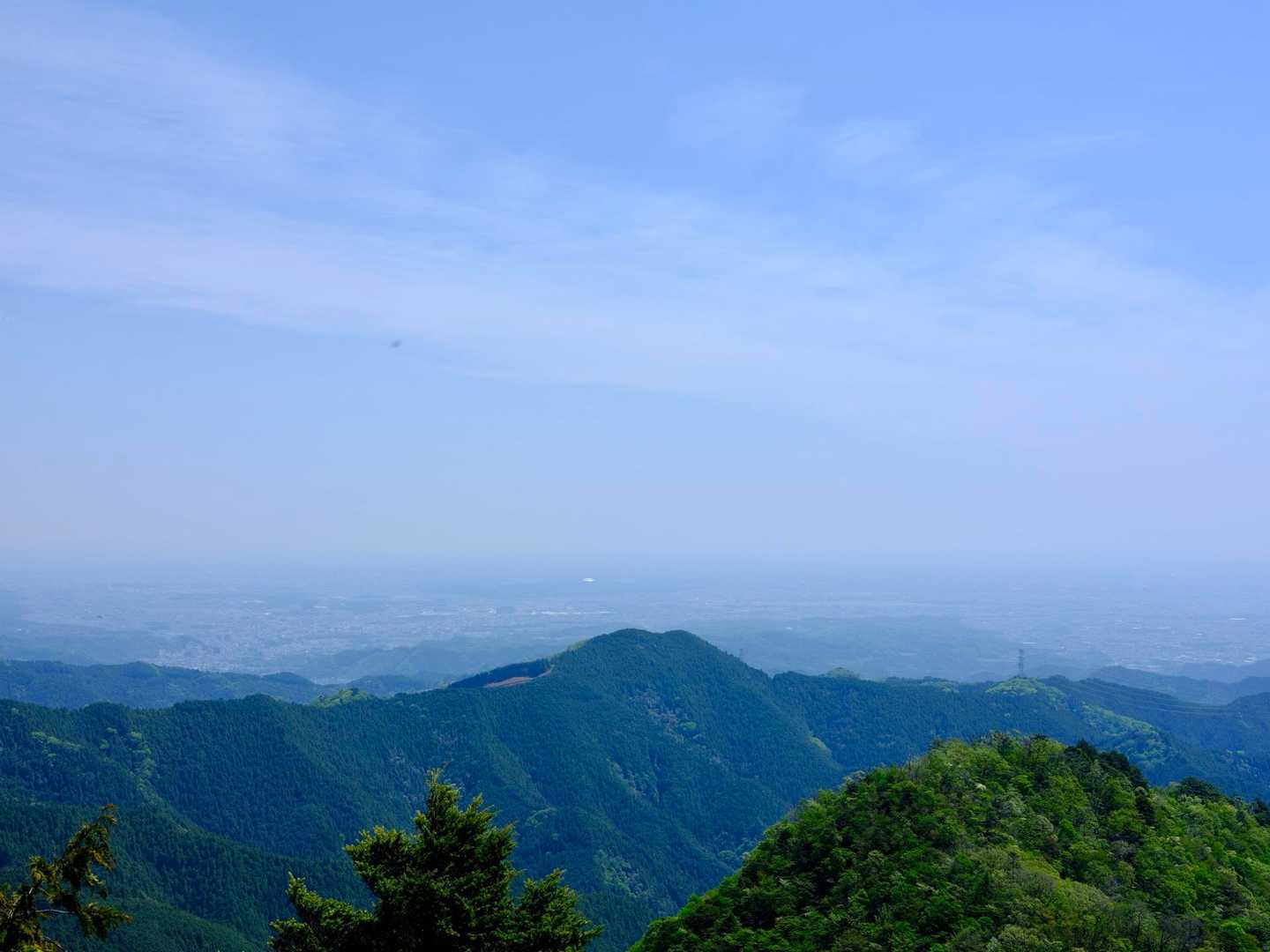 これは何かなぁ、
日の出山？