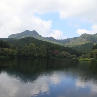 いつもの場所から望む古賀志山📷
冴えない天気が続いてますね😅