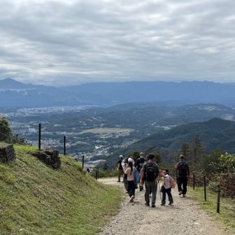 少し休憩した後はロープウェイ乗り場方面に向かいます🚡
