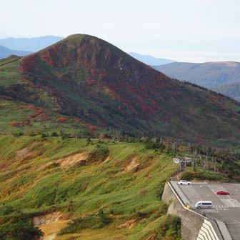 入口が有料駐車場
一人でやるならバス使っての縦走かなあ🤔