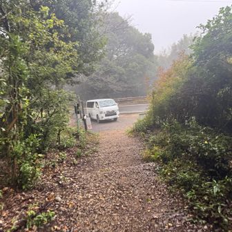 こんな時間なのに3人の男の人が
登って行かれた
明日からずっと雨だし
みんな、考える事は同じ