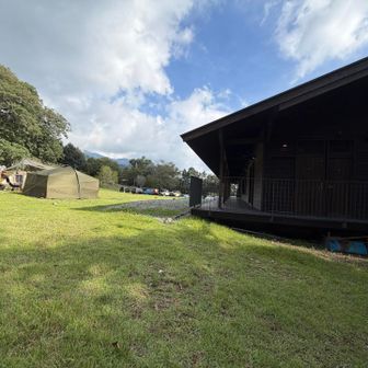 登山者用無料🅿️が🈵だったのでWASAMATA HUTTE🅿️を利用
※片道500m×往復の歩行を1,000円で買う