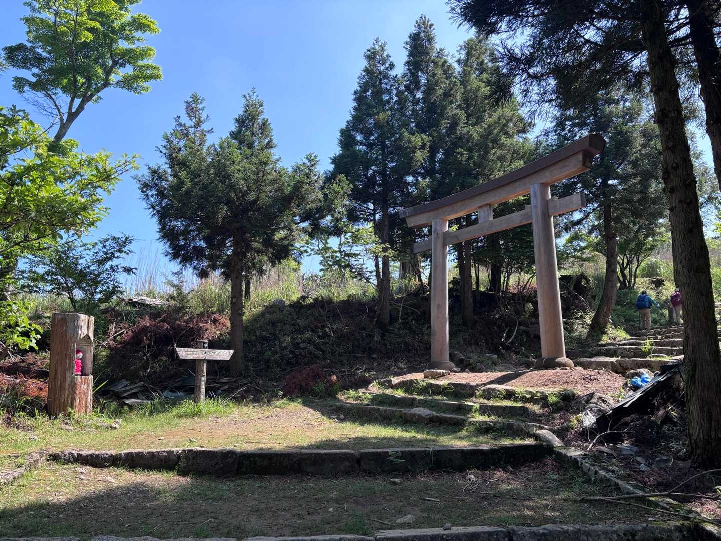 新しい鳥居⛩️
山頂まで15分😄