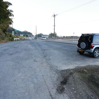 気温4℃位
今日は河童さんの反対側の林道側を登ります