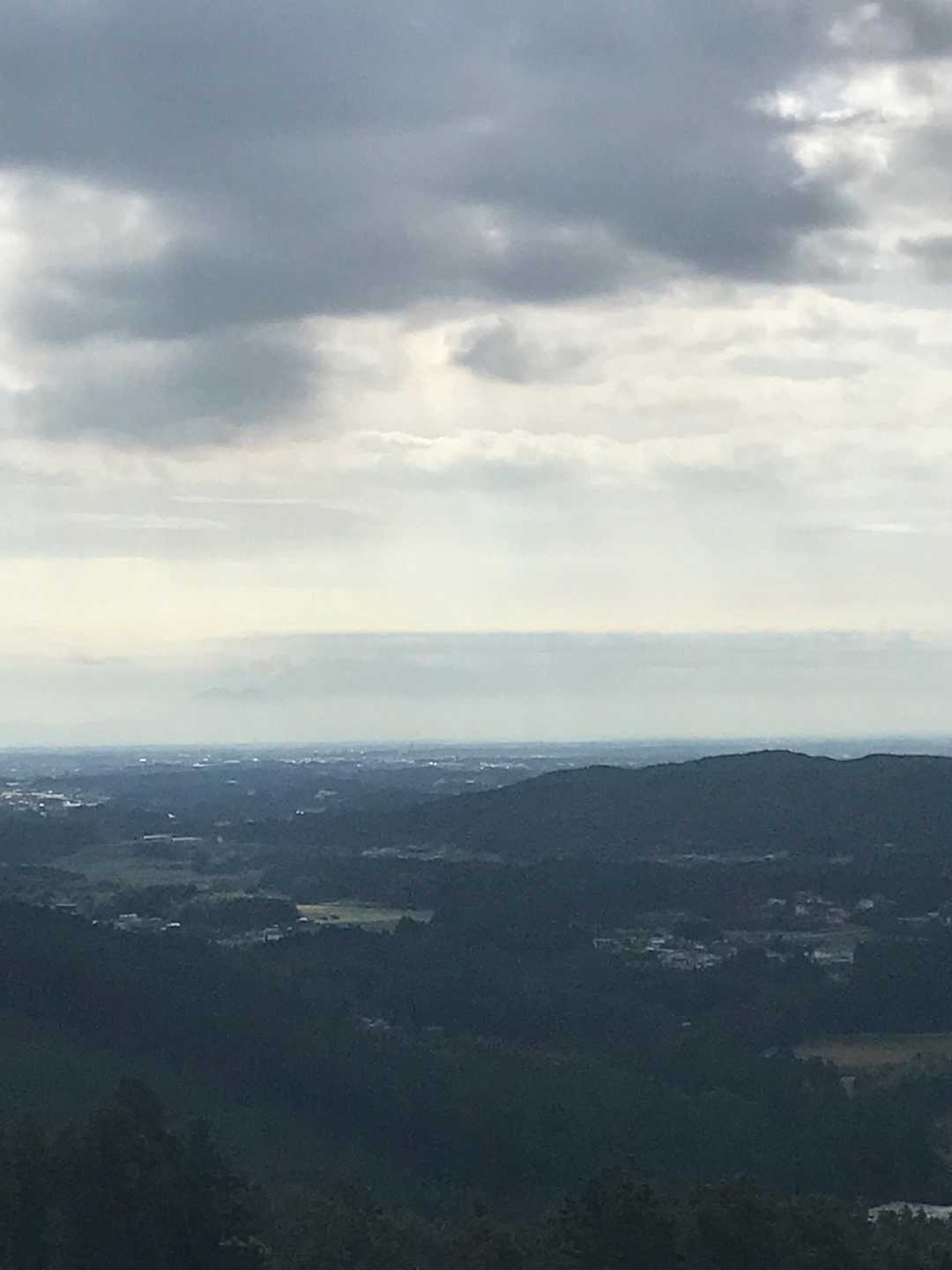筑波山見えず