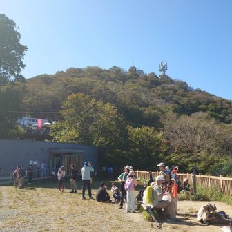 こっちが男体山頂